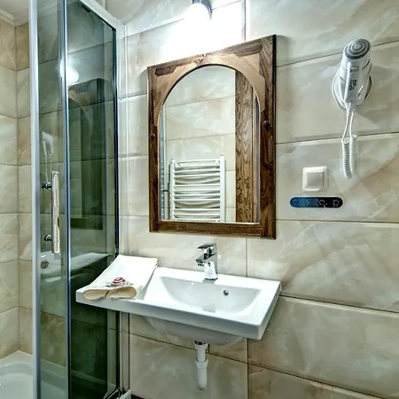 Topór Gospodarstwo wiejskie Witów